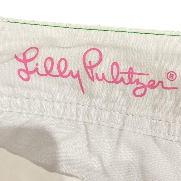 Lilly Pultizer Callahan white 100% cotton short front pockets size 2 - Picture 8 of 9